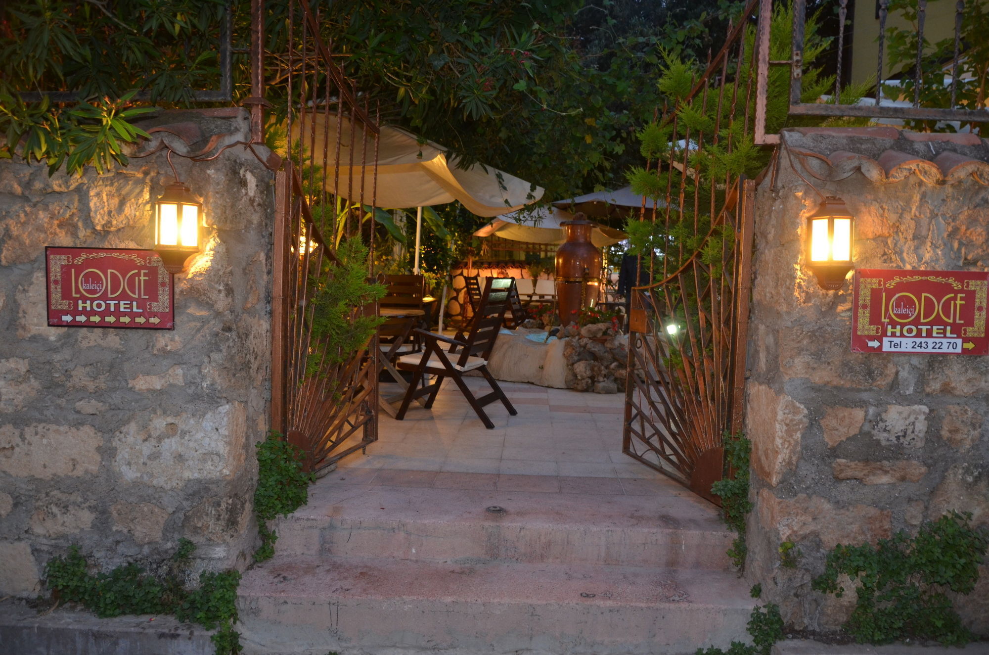 Kaleici Lodge Aparts Antalya Buitenkant foto